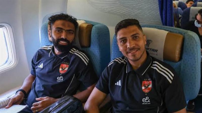 نجما الأهلي شريف