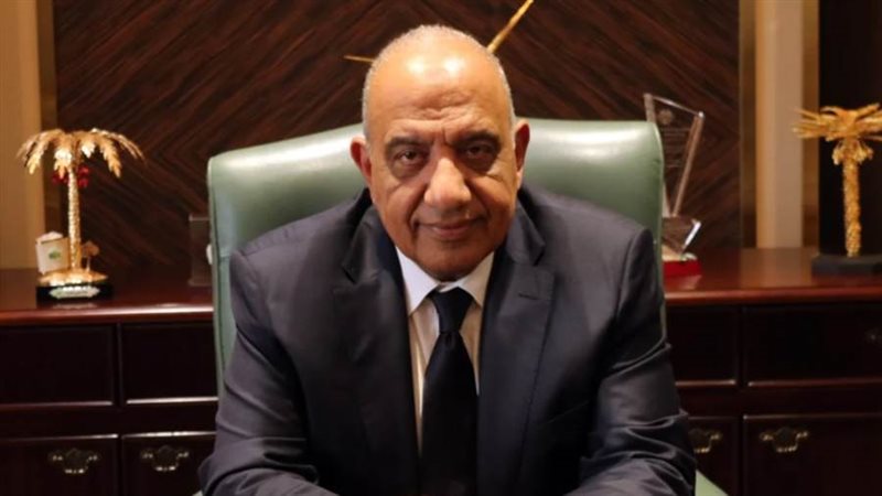 الدكتور محمود عصمت