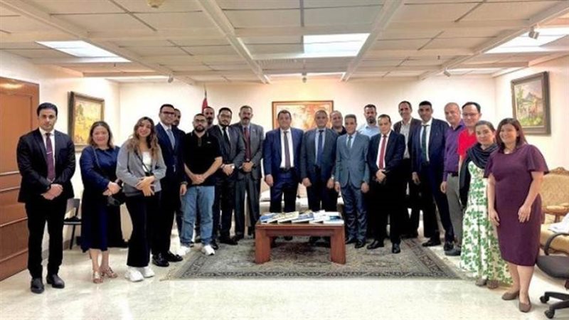 السفير نادر زكي سفير