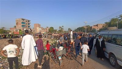 بالأسماء..ارتفاع عدد ضحايا حادث انقلاب تروسيكل في مصرف بأسيوط لـ 6 تلاميذ