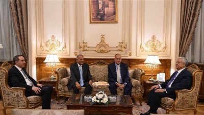 رئيس مجلس النواب يستقبل السفير محمود كارم رئيس 