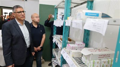 محافظ الجيزة يتفقد مستشفى الواحات البحرية ويتابع مستوى الخدمات الطبية المقدمة للمواطنين