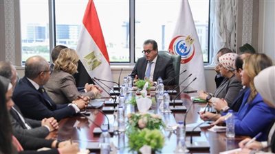  وزير الصحة يبحث التعاون مع وفد المجلس التنفيذي لاتحاد المستشفيات العربية