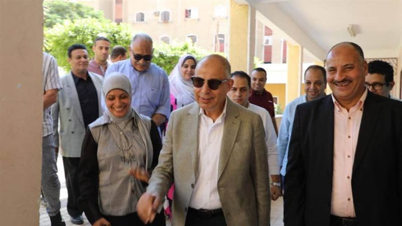 محافظ المنيا يتفقد
