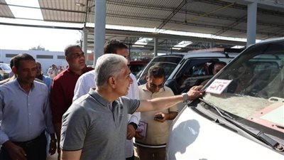 المنيا: متابعات ميدانية بمحطات الوقود ومواقف السيارات بعد اعتماد التعريفة الجديدة 