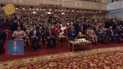 عاجل بالفيديو.. الرئيس السيسي يشهد الندوة التثقيفية الـ42 للقوات المسلحة 