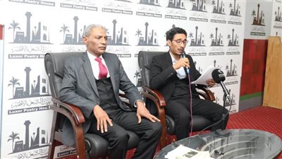 أمسية شاعرية ساحرة مع أحمد بخيت في معرض الأقصر للكتاب