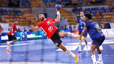 رجال يد الأهلي إلى نهائي إفريقيا بعد اكتساح فاب الكاميروني