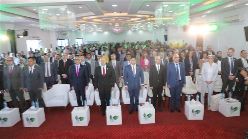 افتتاح مؤتمر النباتات
