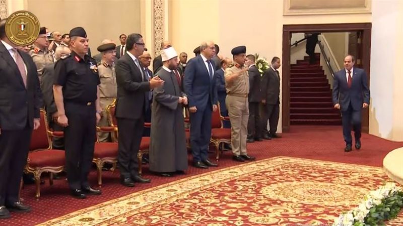 الرئيس السيسي يصل