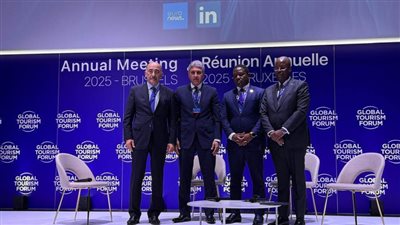 وزير السياحة والآثار يشارك كمتحدث رئيسي في جلسة نقاشية مخصصة لقارة أفريقيا