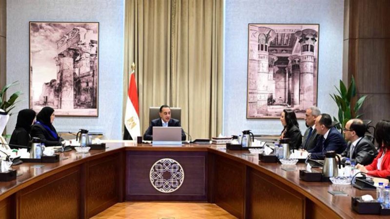 رئيس الوزراء في لقاء