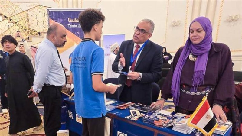 رئيس جامعة طنطا خلال