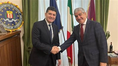 قنصل عام مصر بميلانو يؤكد اهتمام القيادة السياسية ووزارة الخارجية بإيلاء المصريين في الخارج الرعاية الكاملة