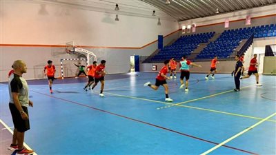 بالصور.. منتخب الناشئين يخوض مرانه الأول بالمغرب استعدادًا لمونديال اليد