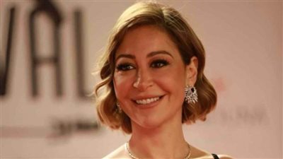 أول تعليق من منة شلبي على زواجها 