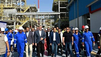 رئيس الوزراء يبدأ جولة ميدانية جديدة لتفقد وافتتاح عدد من المشروعات بمحافظة السويس