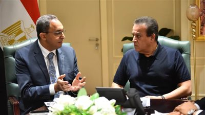  وزير الصحة يبحث تطوير المنظومة الصحية وتحقيق نقلة نوعية مع محافظ قنا