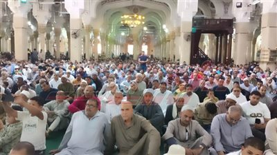 آلاف المواطنين يتوافدون على ساحة «المسجد الإبراهيمي» للاحتفال بذكرى المولد الدسوقي