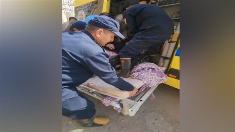 نقل سيدة مريضة للمستشفى