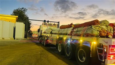 الهلال الأحمر يطلق قافلة 