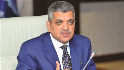  رئيس هيئة قناة السويس: نجحنا في التعامل الفوري مع جنوح إحدى ناقلات النفط
