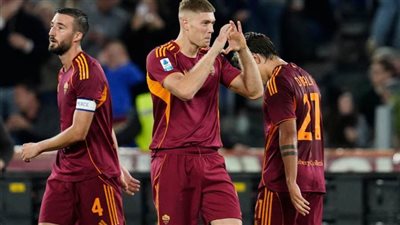 روما يصمد أمام صحوة بارما المتأخرة ليتقاسم الصدارة مع نابولي