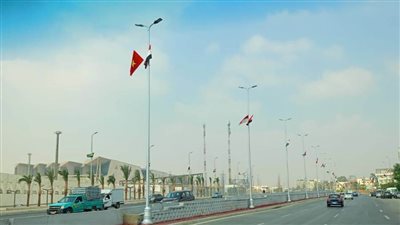 محافظ الجيزة.. تعليق الإعلام واللافتات للترحيب بضيوف المتحف المصري الكبير 