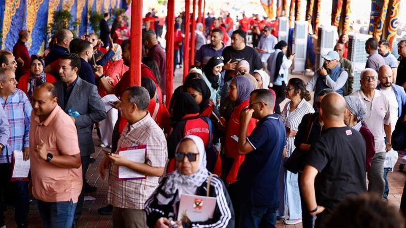 جانب من أعمال اليوم