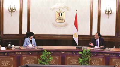 رئيس الوزراء يلتقي محافظ طوكيو والوفد المرافق لها