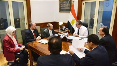 وزير الصحة يبحث آليات تطبيق قانون المسؤولية الطبية مع اللجنة العليا المعنية بالتطبيق