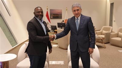 وزير السياحة والآثار يواصل سلسلة لقاءاته مع الوزراء ورؤساء الوفود المشاركين باحتفالية المتحف المصري الكبير