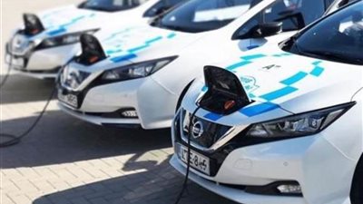 تراجع مبيعات السيارات في الولايات المتحدة بعد انتهاء الحوافز الحكومية للمركبات الكهربائية