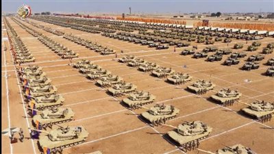 فيديو| الفريق أول عبدالمجيد صقر يشهد إجراءات تفتيش الحرب لأحد تشكيلات المنطقة المركزية العسكرية