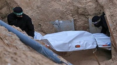 حماس تسلم جيش الاحتلال رفات 