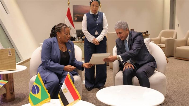 وزير السياحة والآثار