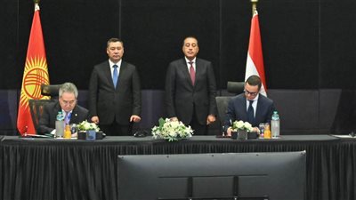  مائدة مستديرة مع رئيس جمهورية قيرغيزستان لتعزيز التعاون الثنائي مع مصر