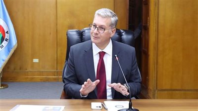 وزير البترول يتابع تطورات المشروعات بالشركة المصرية للخدمات البترولية