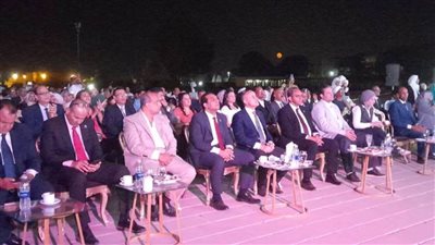 احتفالية مبهرة بمعبد دندرة.. ضمن مهرجان قنا للفنون والحرف التراثية