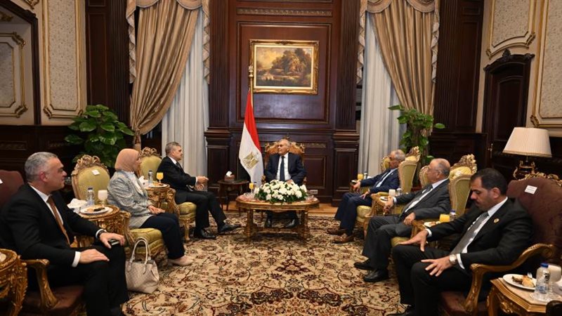 خلال اللقاء