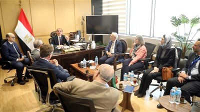  الصحة تستقبل لجنة استشارية بالصحة العالمية لبحث التعاون في دعم خطط الوقاية والتأهب للأوبئة