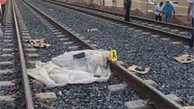 مصرع شخص وإصابة آخر أثناء عبور شريط السكة الحديد في بنها
