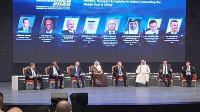 بدء جلسة محاور التجارة العالمية والإقليمية للشرق الأوسط وأفريقيا بحضور 7 وزراء