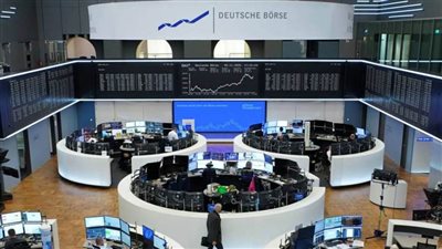 الأسواق الأوروبية تغلق على ارتفاع مع تزايد الآمال في إنهاء الإغلاق الحكومي الأمريكي