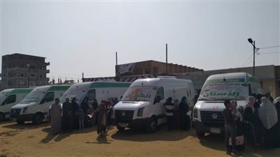 الكشف على ١٨٠٤ مواطنين من خلال ٧ عيادات تخصصية بقرية فنارة 