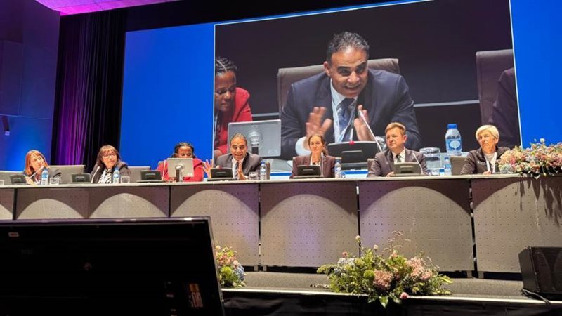 خلال إعلان انضمام