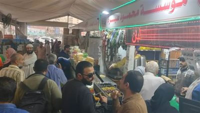 محافظ الدقهلية: أسعار مخفضة بالمعرض الدائم للسلع الغذائية بالمنصورة