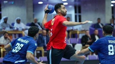 رجال يد الأهلى يتفوقون علي سموحة فى الشوط الأول نهائي السوبر المصري