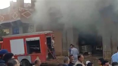 بالأسماء.. إصابة 3 أشخاص فى حريق بمصنع صابون وكرتون فى القناطر الخيرية