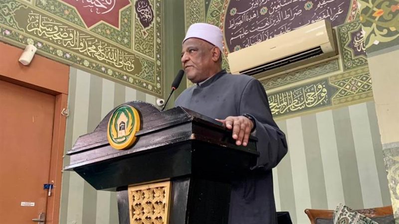 د. عباس شومان رئيس